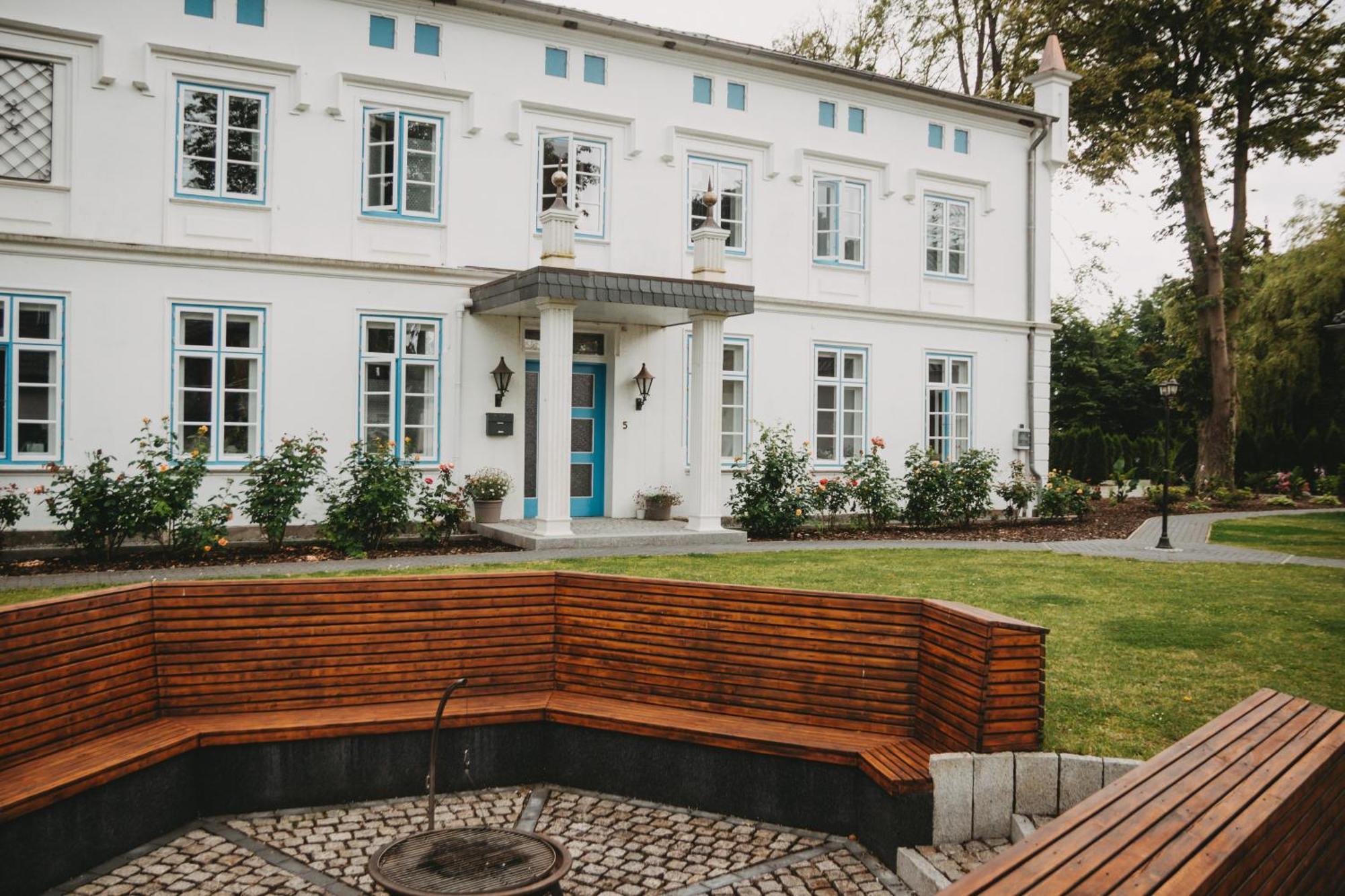 Herrenhaus-Henriettenhof เกรอมิทซ์ ภายนอก รูปภาพ